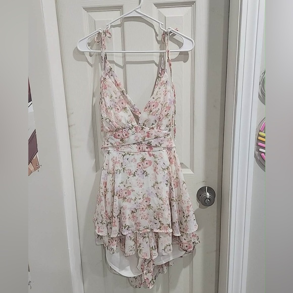 Women's Altar'd State Bryson floral romper size XL - Picture 4 of 6